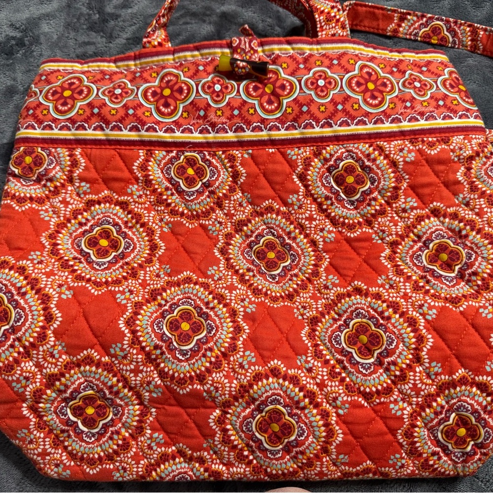 Vera Bradley medium tote